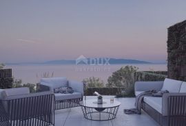 RIJEKA, KOSTRENA – ekskluzivna duplex vila s infinity bazenom, garažom, vrtom, panoramskim pogledom na more, Kostrena, Ev