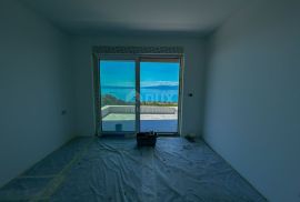 RIJEKA, KOSTRENA – ekskluzivna duplex vila s bazenom i garažom te panoramskim pogledom na more, Kostrena, Дом