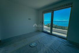 RIJEKA, KOSTRENA – ekskluzivna duplex vila s bazenom i garažom te panoramskim pogledom na more, Kostrena, House