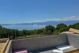 RIJEKA, KOSTRENA – ekskluzivna duplex vila s bazenom i garažom te panoramskim pogledom na more, Kostrena, Σπίτι