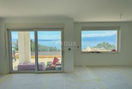 RIJEKA, KOSTRENA – ekskluzivna duplex vila s bazenom i garažom te panoramskim pogledom na more, Kostrena, Maison