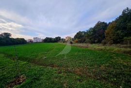 PRODAJA, GRAĐEVISNKO ZEMLJIŠTE, PULA, 1.100 M2, Pula, Terrain