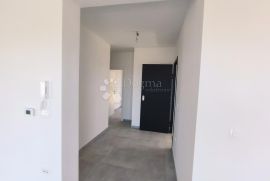 LUKSUZNI STAN U VRHUNSKOJ NOVOGRADNJI - 100M OD MORA, Zadar - Okolica, Appartment