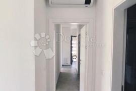 LUKSUZNI STAN U VRHUNSKOJ NOVOGRADNJI - 100M OD MORA, Zadar - Okolica, Appartment