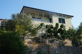 VILA S BAZENOM, PRODAJA, BRAČ, 230 m2 NA PARCELI OD  722 m2, Supetar, House