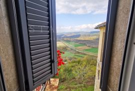 KUĆA, PRODAJA, MOTOVUN, 250 m2, Motovun, Дом