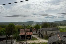 PRODAJA, KUĆA, PODPIĆAN, 150 m2, Pićan, Casa