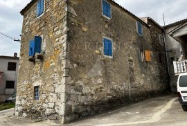 PRODAJA, 2 KUĆE, PODPIĆAN, 150 m2, Pićan, House