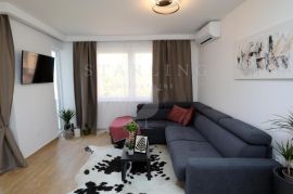 NAJAM, STAN, STOJA, 75 m2, Pula, Apartamento