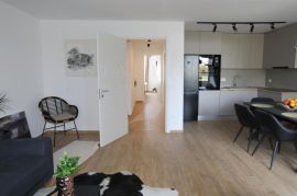 NAJAM, STAN, STOJA, 75 m2, Pula, Apartamento