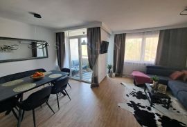 NAJAM, STAN, STOJA, 75 m2, Pula, Appartement