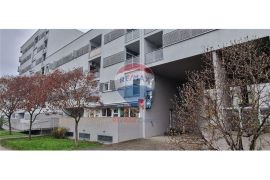 POSLOVNI PROSTOR 65m2, ugostiteljski, uhodano, Sesvete, Propiedad comercial