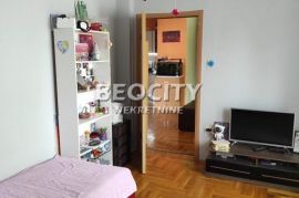 Novi Sad, Rotkvarija, Lukijana Mušickog, 2.5, 72m2, Novi Sad - grad, Flat