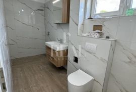 Gračani Stan 138 m2,3S+DB,balkon,terasa,garaža, Podsljeme, Appartamento