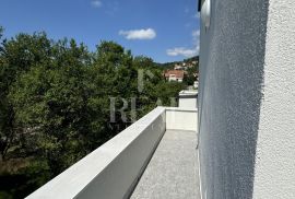 Gračani Stan 138 m2,3S+DB,balkon,terasa,garaža, Wohnung