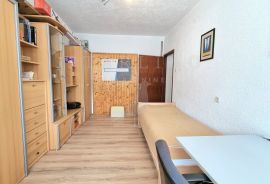 STAN, PRODAJA, ZAGREB, GORNJE VRAPČE, 95 m2, 4-soban, Črnomerec, Wohnung