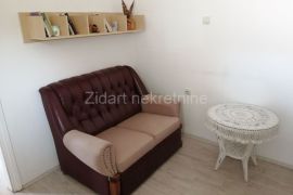 Zemun, Stan sa dvorištem, Zemun, Appartement