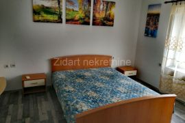 Zemun, Stan sa dvorištem, Zemun, Apartamento