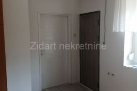 Zemun, Stan sa dvorištem, Zemun, Appartement