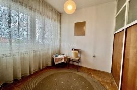 Slavonski Brod, Flat