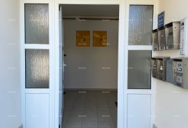 Stan PJEŠČANA UVALA, prodajemo stan u novijoj zgradi., Pula, Διαμέρισμα