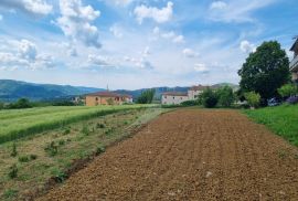 PRODAJA, GRAĐEVINSKO ZEMLJŠTE, MOTOVUN, 1.100 M2, Motovun, Земля