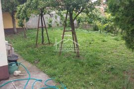 Surčin - Centar - 314m2+4.8a ID#20706, Surčin, Kuća