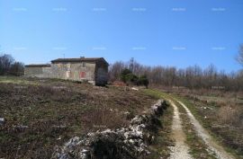 Građevinsko zemljište Istarsko imanje sa pogledom na Učku u Kršanu, Kršan, Terrain