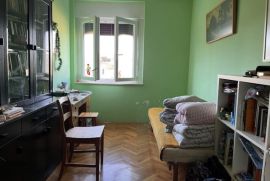 Dvosoban stan na dobroj lokaciji, Pula, Istra, Pula, Flat