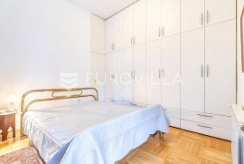 Zagreb, Centar, Primorska ulica, trosoban stan/ured 115 m2 s balkonom, Zagreb, Appartamento