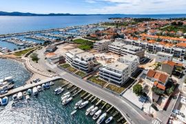 Zadar, Draženica, luksuzna kuća u nizu drugi red do mora, Zadar, بيت