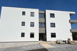 Umag, okolica - Stan na drugom katu 41,25 m2 na TOP lokaciji 200 m od mora, Umag, Wohnung