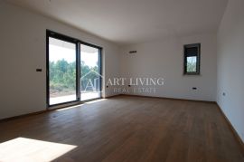 Poreč - okolica, prizemlje, atraktivan stan sa vrtom na mirnoj lokaciji, Poreč, Appartment