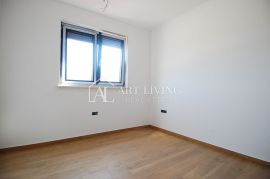 Poreč - okolica, prizemlje, atraktivan stan sa vrtom na mirnoj lokaciji, Poreč, Apartamento