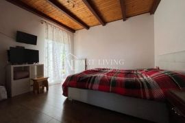 Umag-okolica, Apartmanska kuća na TOP lokaciji 60 m od plaže, Umag, House