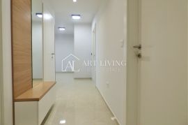 Poreč-okolica, atraktivan dvosoban stan na 1.katu, Poreč, Appartment