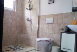 Istra-Novigrad, okolica, Moderna prizemnica s bazenom na parceli 1 270 m2, Novigrad, بيت