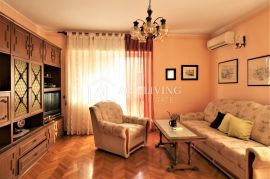 Umag, Stan 151 m2 na 1. katu kuće  500 m od mora, Umag, Appartment