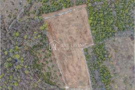 Bale, Poljoprivredno zemljište ograđeno suhozidom, 11.470 m2, Bale, أرض