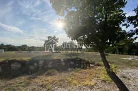 Bale , Izuzetno vrijedno poljoprivredno zemljište 1,3 km od mora, Bale, Land