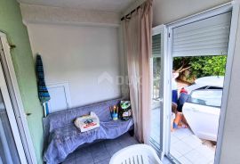 OTOK KRK, BAŠKA - 1.red do mora! GARSONJERA s parkingom, Baška, Appartement