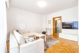 Zagreb, Vrbani 3, funkcionalan trosobni stan NKP 78m2, Zagreb, Apartamento