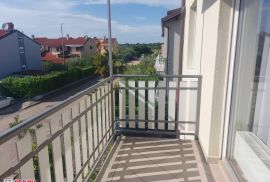 ISTRA, UMAG, DVA STANA NA PRVOM KATU OBITELJSKE KUĆE, Umag, Appartment