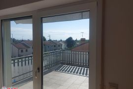 ISTRA, UMAG, APARTMANSKA KUĆA SA LIJEPOM OKUĆNICOM I POGLEDOM NA MORE, Umag, House