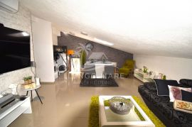 CRIKVENICA-Moderno uređen dvoetažni stan 162 m2 s jacuzzijem!, Crikvenica, Flat