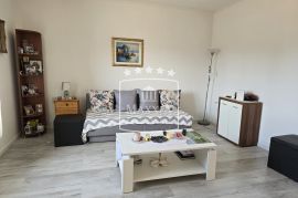 Zaton - kuća 3 apartmana 227m2 blizina mora!! Lokacija!! 395000€, Nin, Σπίτι