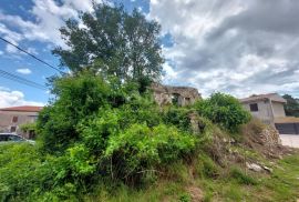 ISTRA, LABIN - Ruševina na traženoj lokaciji, 10 minuta pješke od centra grada, Labin, Maison