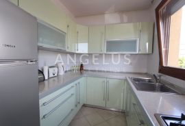 Zagreb, Vrbani - Lijep trosobni stan 80m2 sa velikom loggiom, Trešnjevka - Jug, Flat