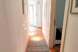 Trosoban stan na odličnoj lokaciji na Britancu-54 m2-NAJAM, Gornji Grad - Medveščak, Apartamento