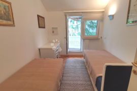 Trosoban stan na odličnoj lokaciji na Britancu-54 m2-NAJAM, Gornji Grad - Medveščak, Appartement